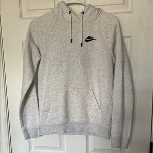 Nike Women’s Fleece Pullover Hoodie | Birch Heather